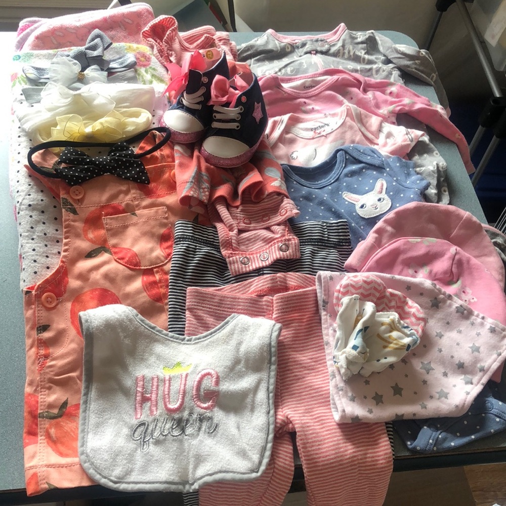 Girls 0-3 month bundle lot of 23